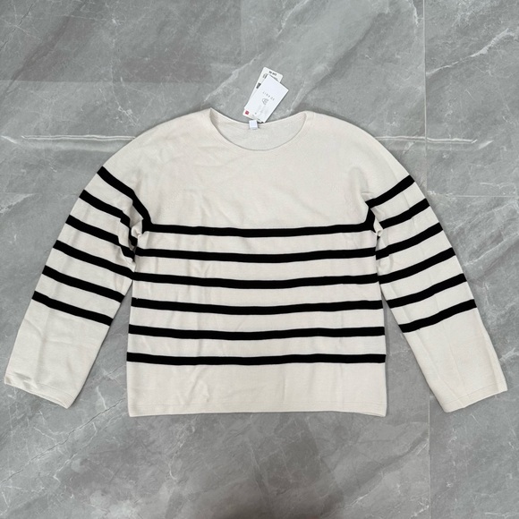 Women’s Uniqlo 3D Knit Seamless Cotton Crew Neck Pullover Striped Sweater Small - Picture 2 of 16